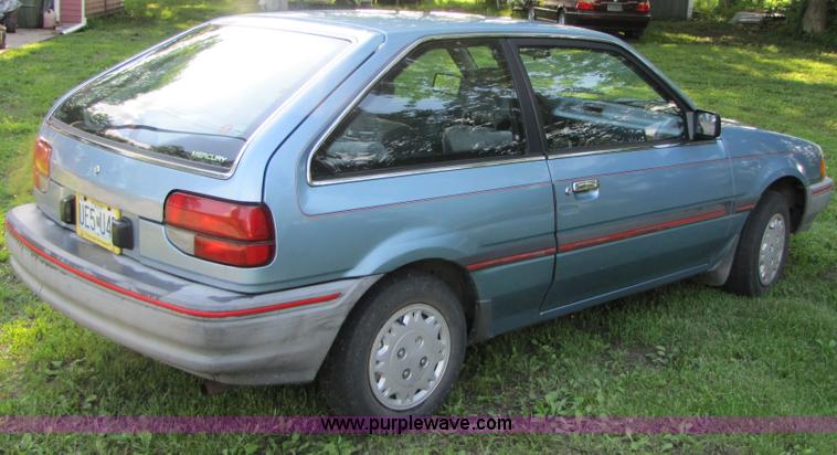 image for item 3312 1989 Mercury Tracer hatchback
