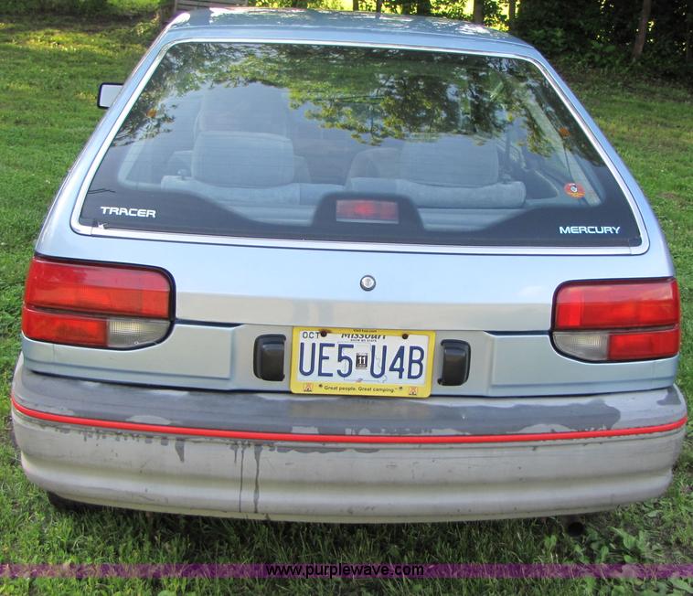 image for item 3312 1989 Mercury Tracer hatchback