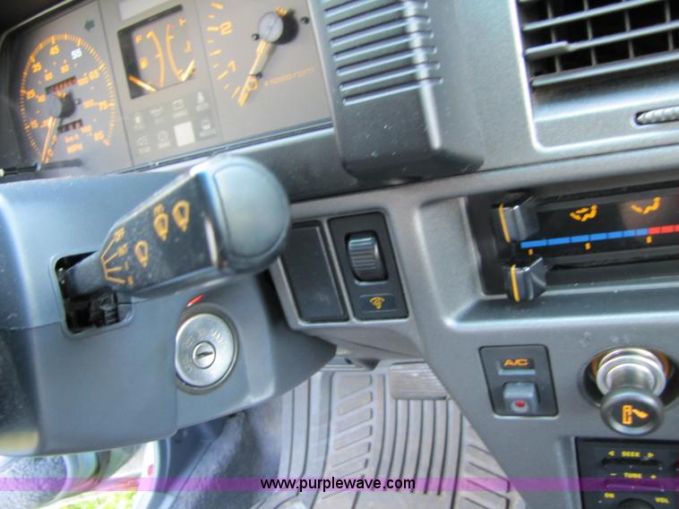 image for item 3312 1989 Mercury Tracer hatchback