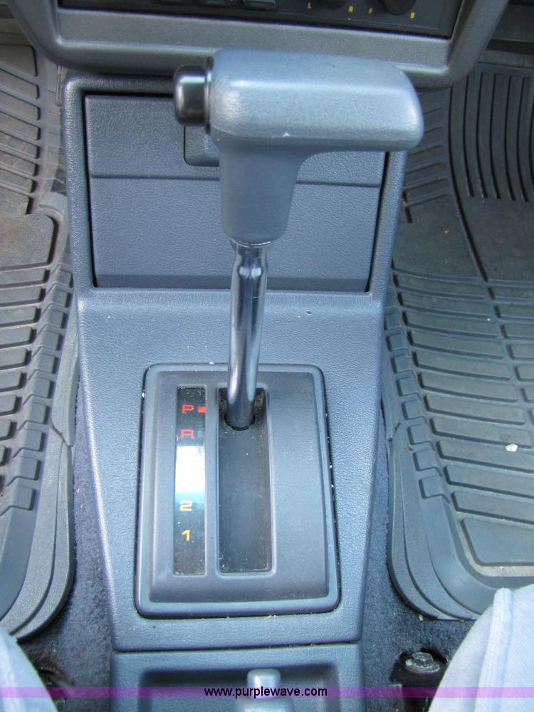 image for item 3312 1989 Mercury Tracer hatchback