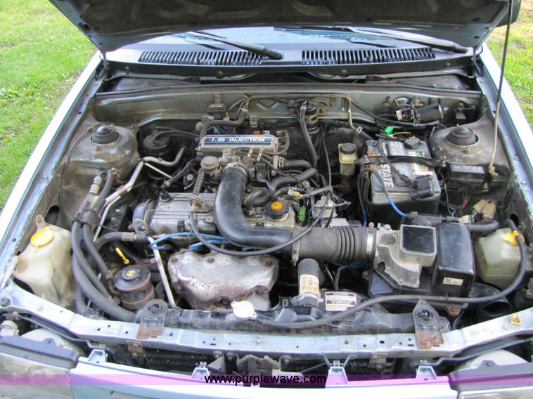 image for item 3312 1989 Mercury Tracer hatchback