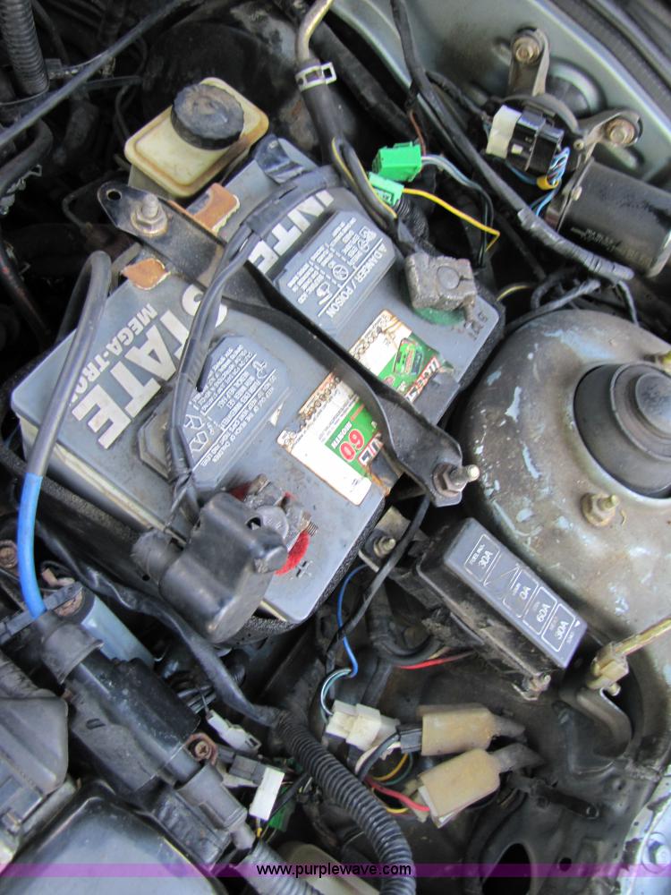 image for item 3312 1989 Mercury Tracer hatchback