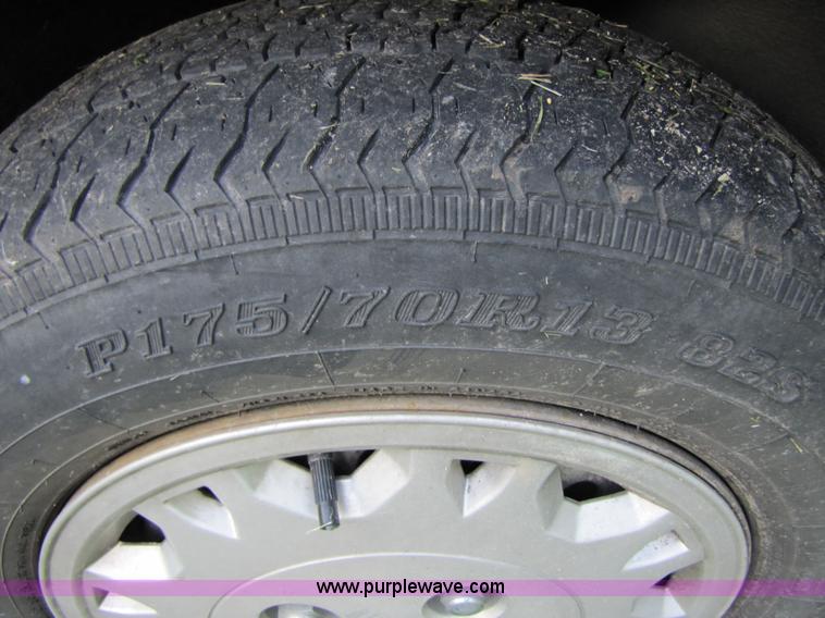 image for item 3312 1989 Mercury Tracer hatchback