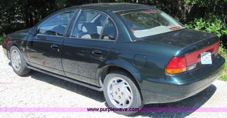 image for item 3360 1997 Saturn SL2