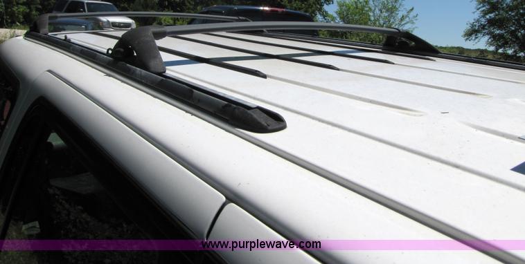 image for item 3361 2000 Ford Explorer XL