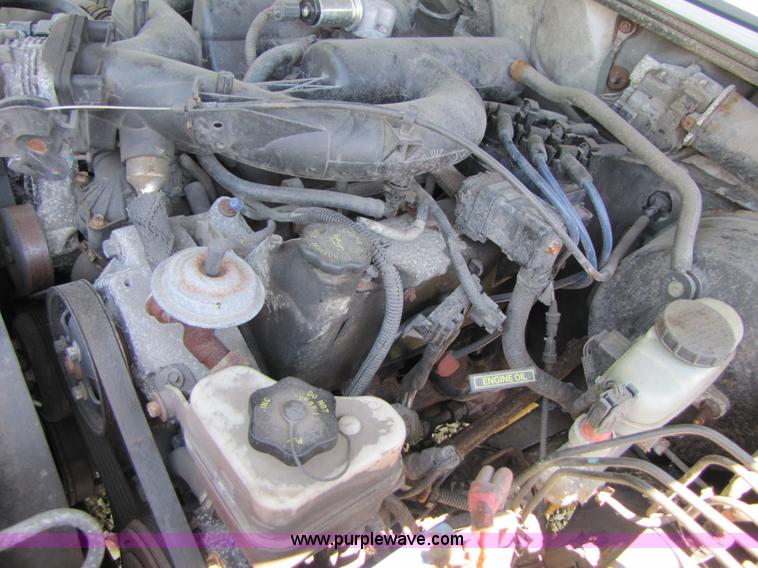 image for item 3361 2000 Ford Explorer XL