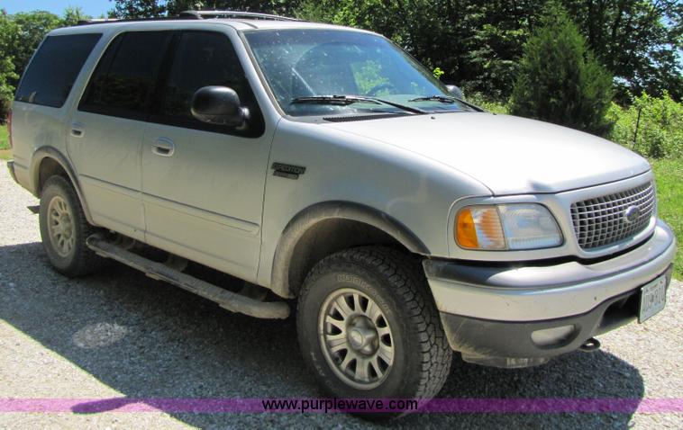 image for item 3362 2001 Ford Expedition XLT
