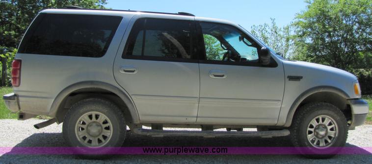 image for item 3362 2001 Ford Expedition XLT
