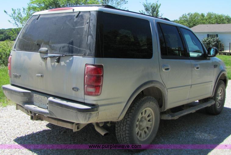 image for item 3362 2001 Ford Expedition XLT