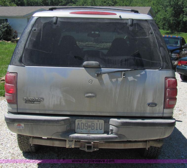 image for item 3362 2001 Ford Expedition XLT