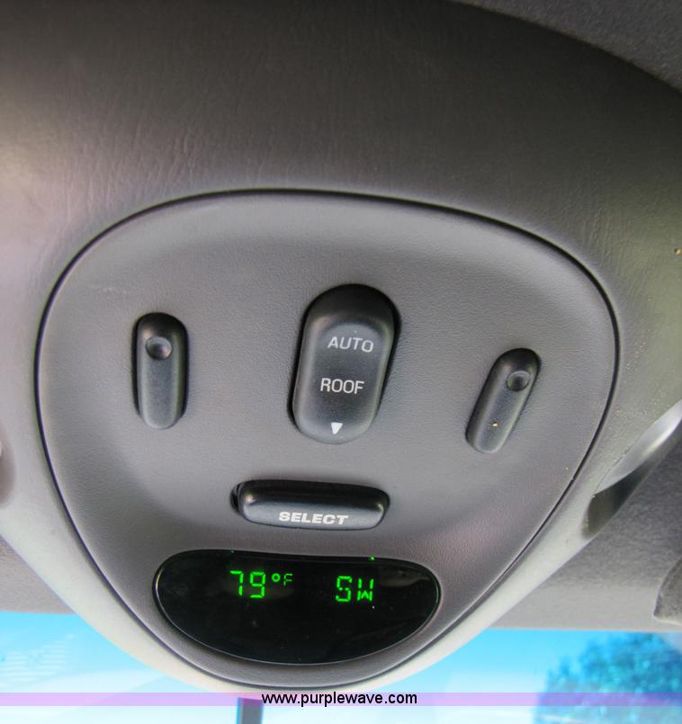 image for item 3362 2001 Ford Expedition XLT