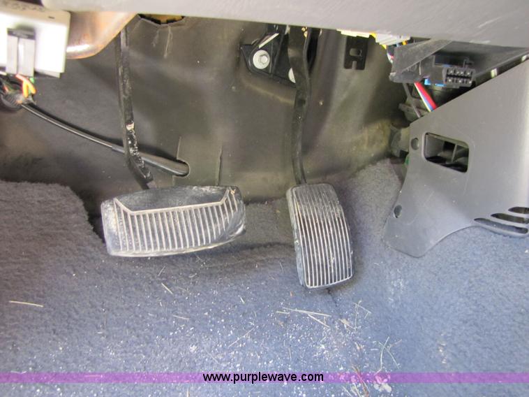 image for item 3362 2001 Ford Expedition XLT