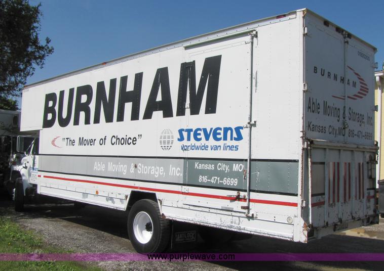 image for item 3375 1987 International Series 1954 26' ban box truck