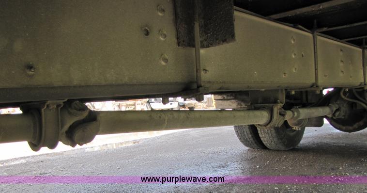 image for item 3375 1987 International Series 1954 26' ban box truck