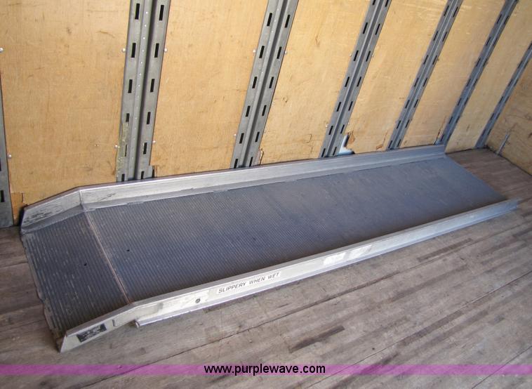 image for item 3375 1987 International Series 1954 26' ban box truck