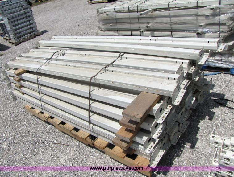 image for item 3376 Assorted pallet racking