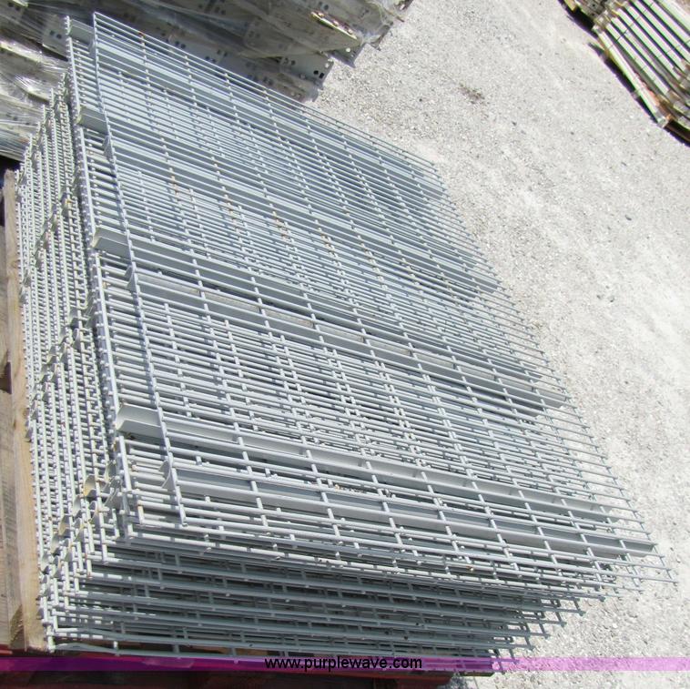 image for item 3376 Assorted pallet racking