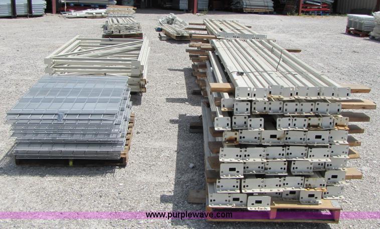 image for item 3378 Assorted pallet racking