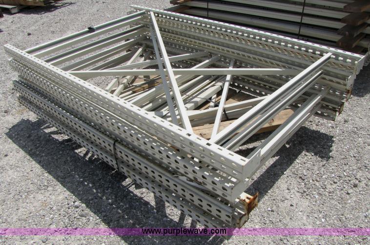 image for item 3378 Assorted pallet racking