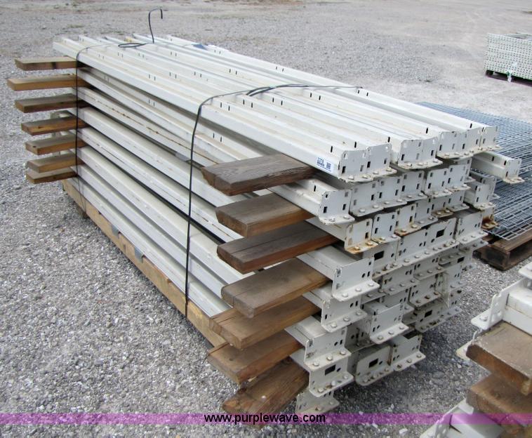 image for item 3378 Assorted pallet racking