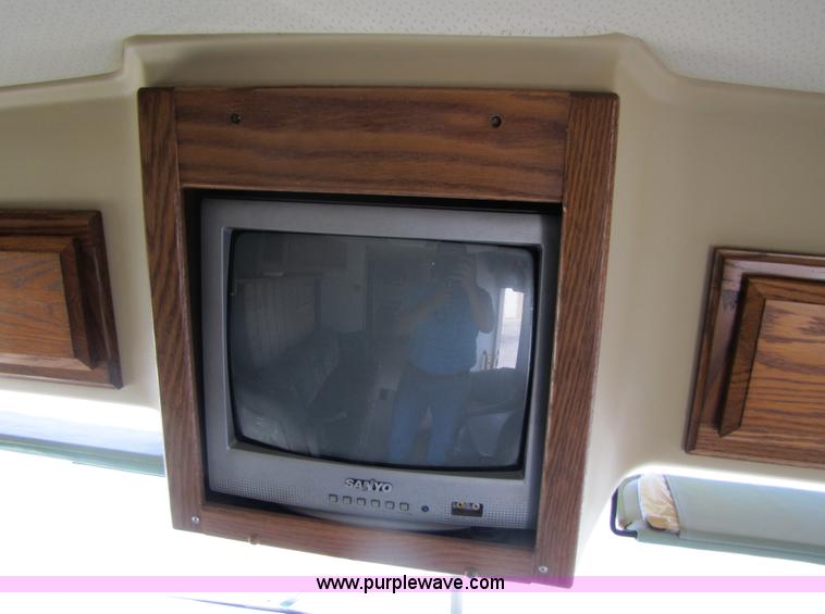 image for item 3381 1992 Fleetwood Pace Arrow RV