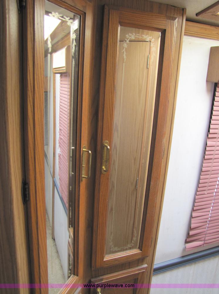 image for item 3381 1992 Fleetwood Pace Arrow RV