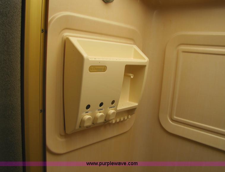 image for item 3381 1992 Fleetwood Pace Arrow RV