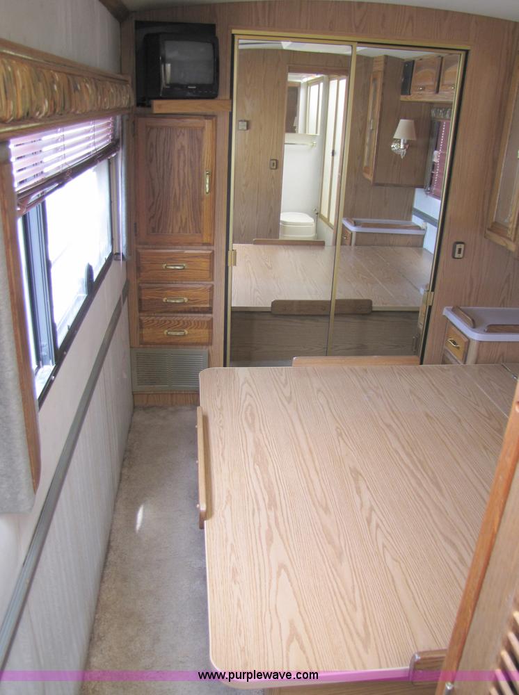 image for item 3381 1992 Fleetwood Pace Arrow RV