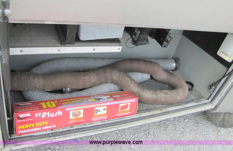 image for item 3381 1992 Fleetwood Pace Arrow RV