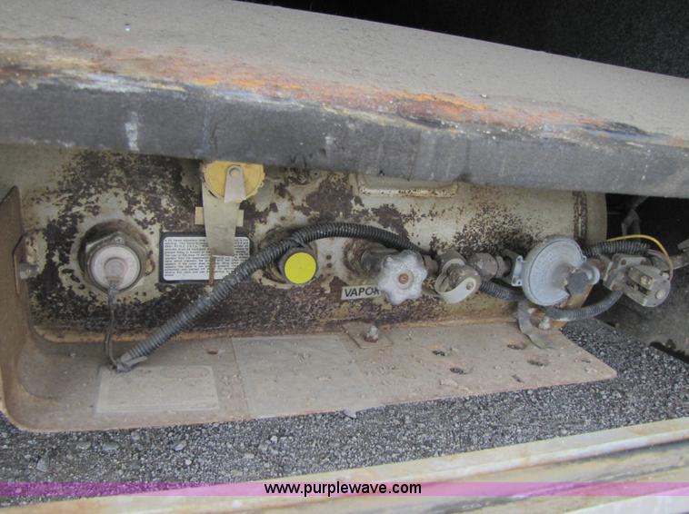 image for item 3381 1992 Fleetwood Pace Arrow RV