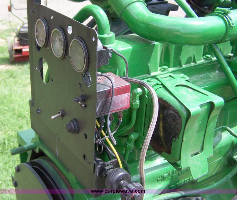 image for item 4032 John Deere diesel irrigation engine