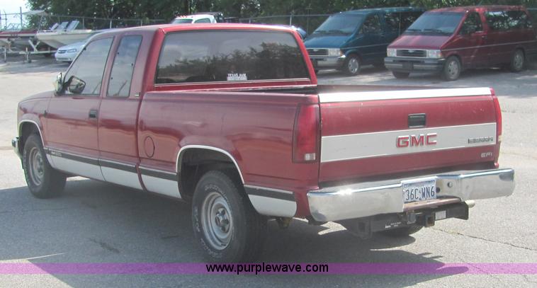 image for item 4633 1991 GMC Sierra C1500 pickup truck