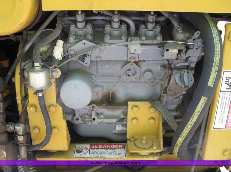 image for item 5005 Gehl 1448 asphalt paver