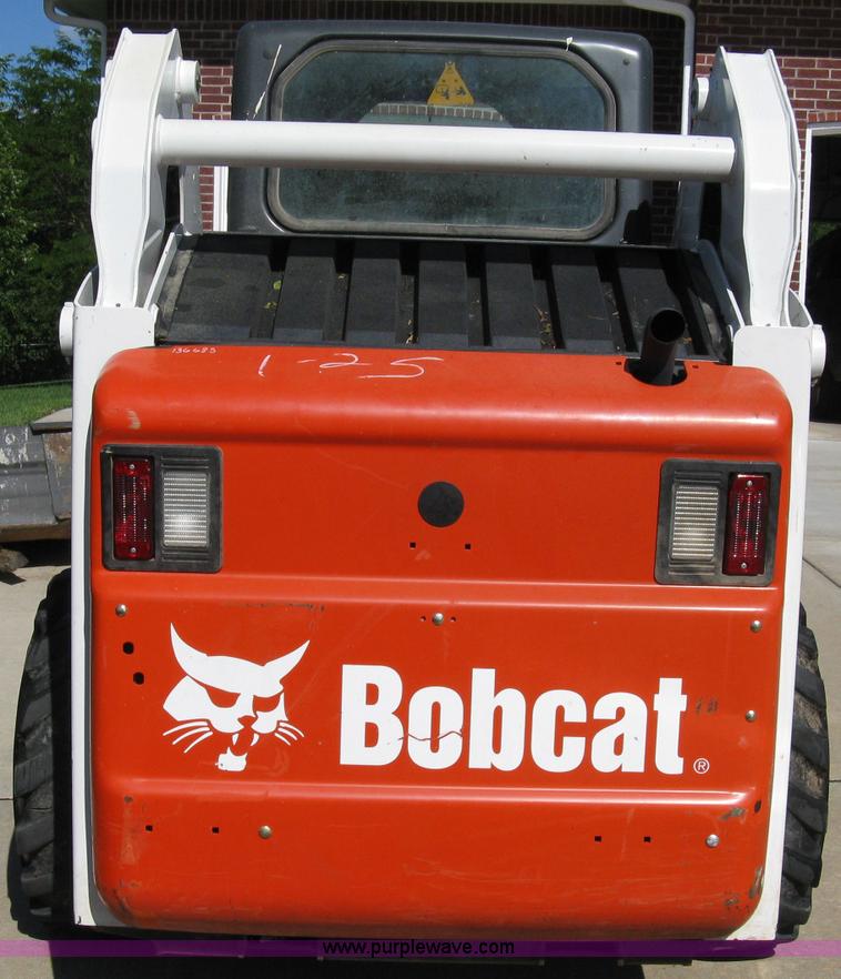 image for item 5019 2007 Bobcat S205 skid steer