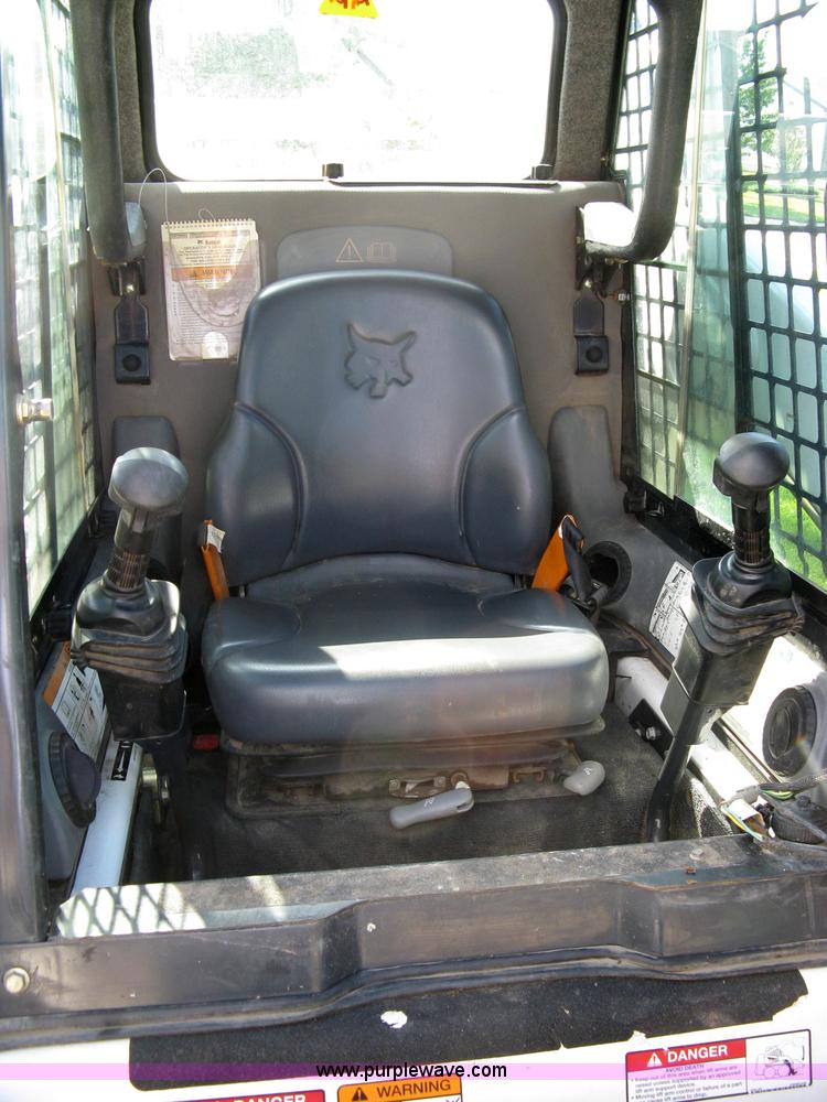 image for item 5019 2007 Bobcat S205 skid steer