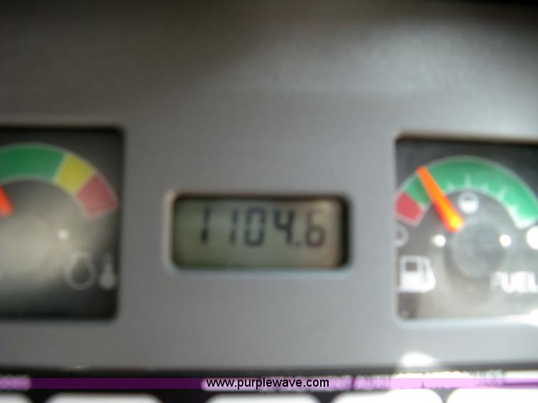 image for item 5019 2007 Bobcat S205 skid steer