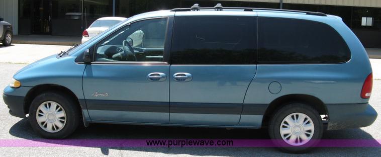 image for item 5029 1999 Plymouth Grand Voyager SE mini van