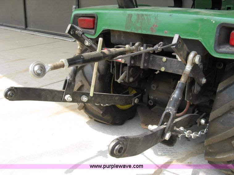 image for item 5031 John Deere 332 lawn tractor