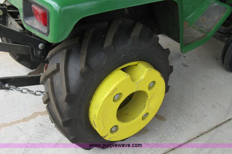 image for item 5031 John Deere 332 lawn tractor