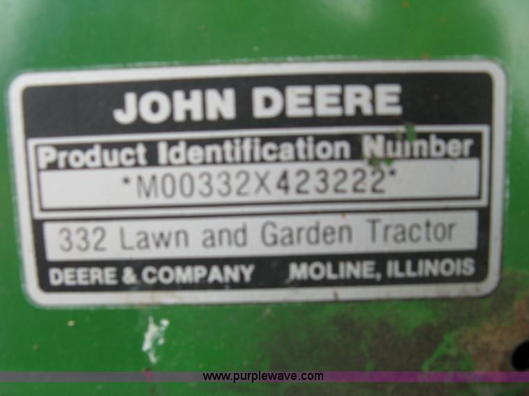 image for item 5031 John Deere 332 lawn tractor