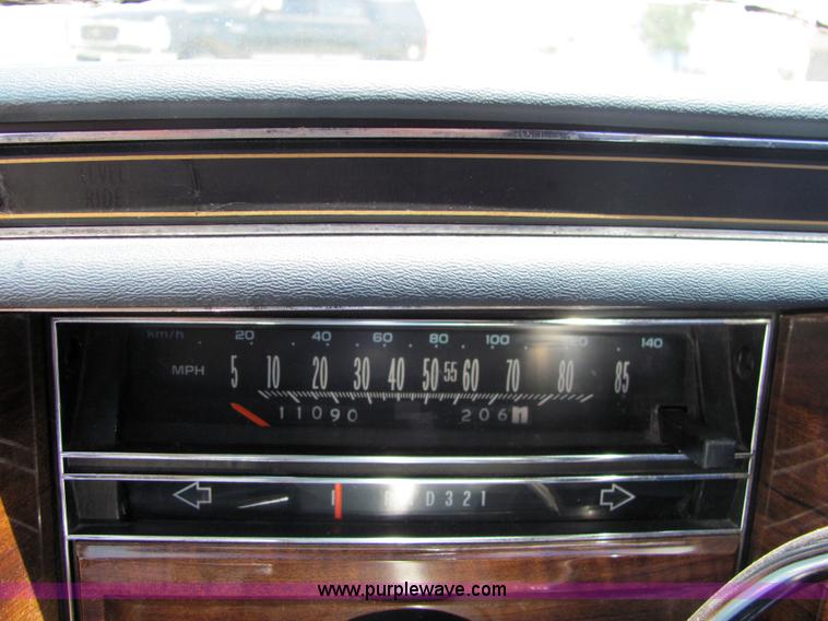 image for item 6192 1989 Cadillac Concorde-52 limosine