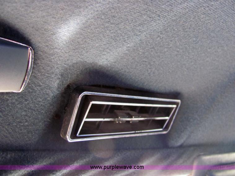 image for item 6192 1989 Cadillac Concorde-52 limosine