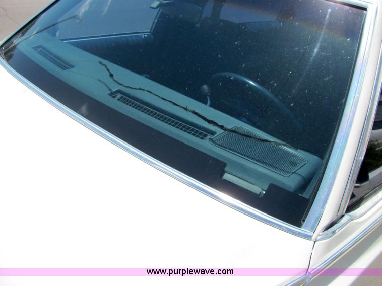 image for item 6192 1989 Cadillac Concorde-52 limosine