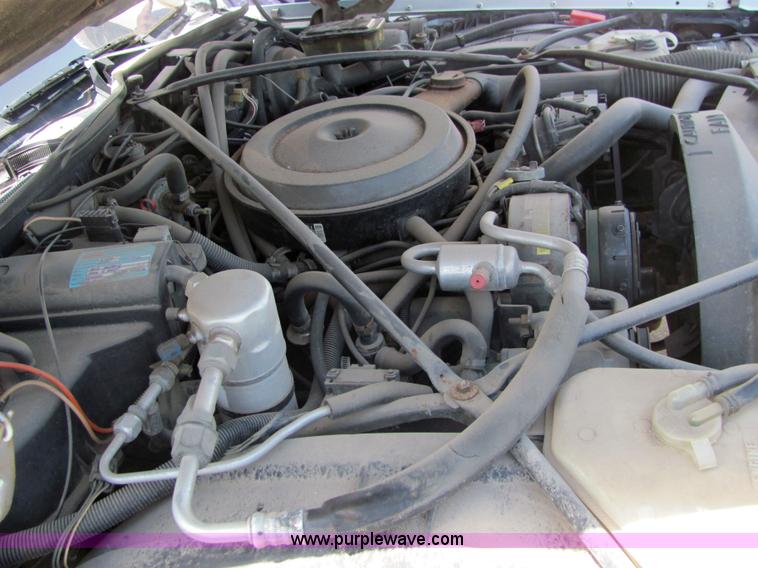 image for item 6192 1989 Cadillac Concorde-52 limosine