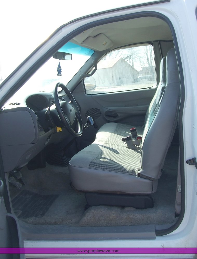 image for item 6633 1997 Ford F150 XL Limited extended cab pickup