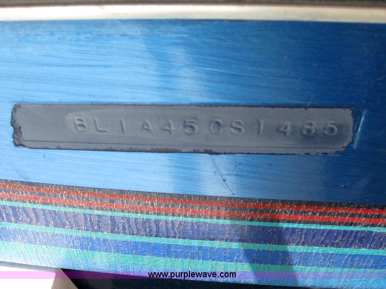 image for item 6814 Bayliner Capri 15' boat with trailer