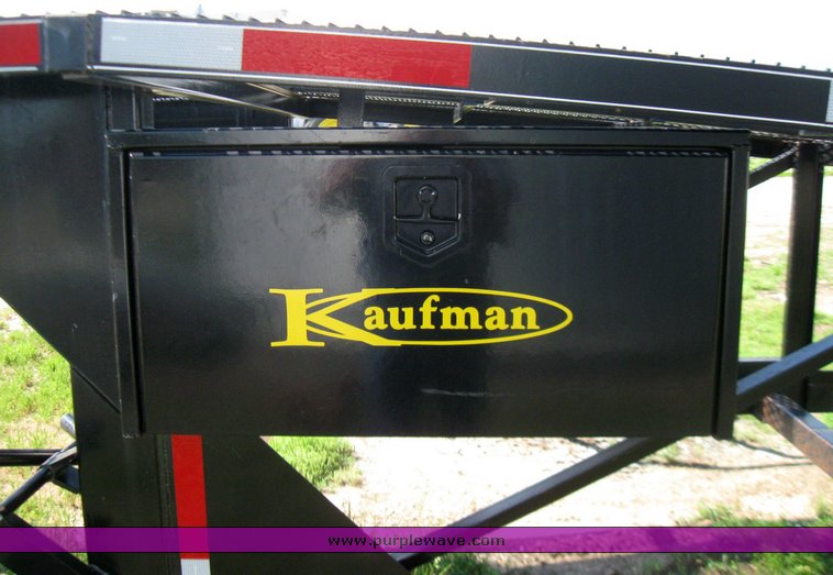 image for item 7377 2006 Kaufam W35 two car trailer