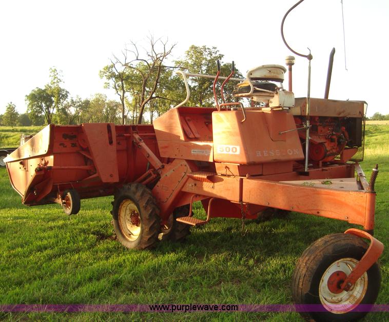 image for item 1000 Hesston 500 14' self-propelled swather