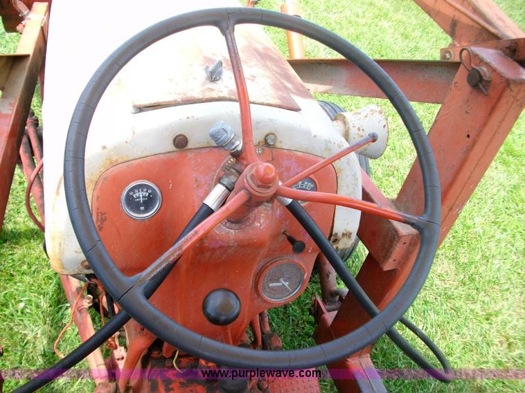 image for item 1002 Ford 8N tractor with loader