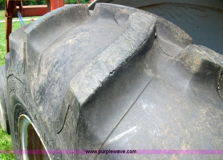 image for item 1002 Ford 8N tractor with loader